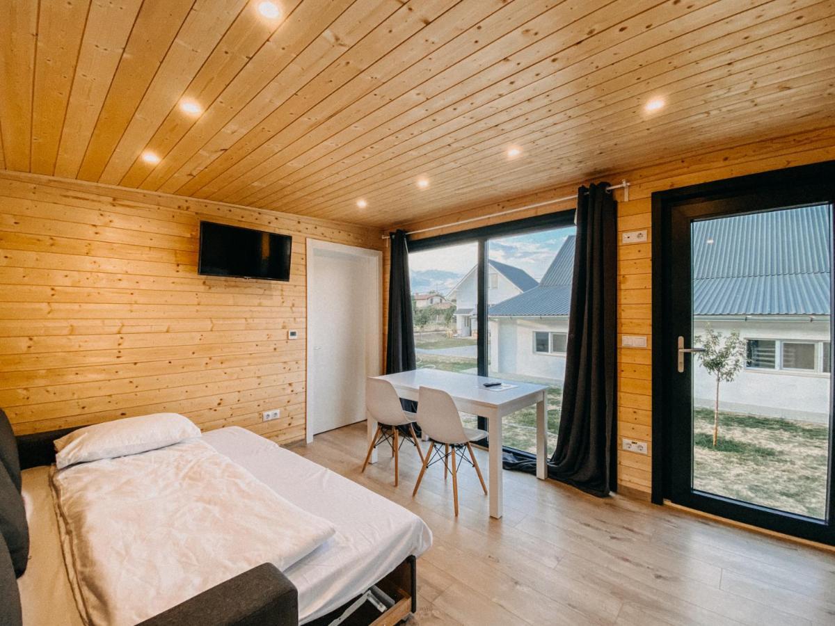 Pixel - Tiny Campus Villa Tirgu Secuiesc Ngoại thất bức ảnh