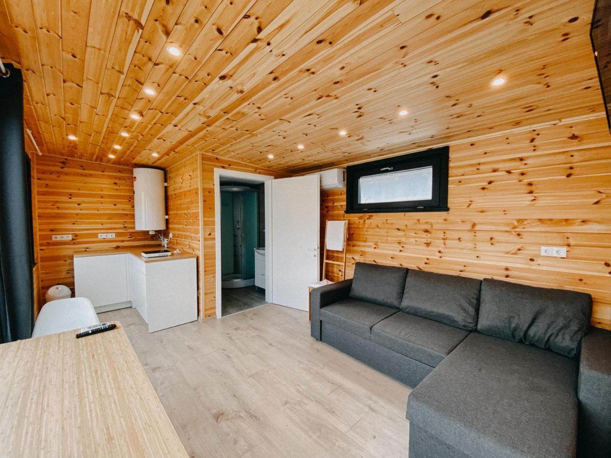 Pixel - Tiny Campus Villa Tirgu Secuiesc Ngoại thất bức ảnh