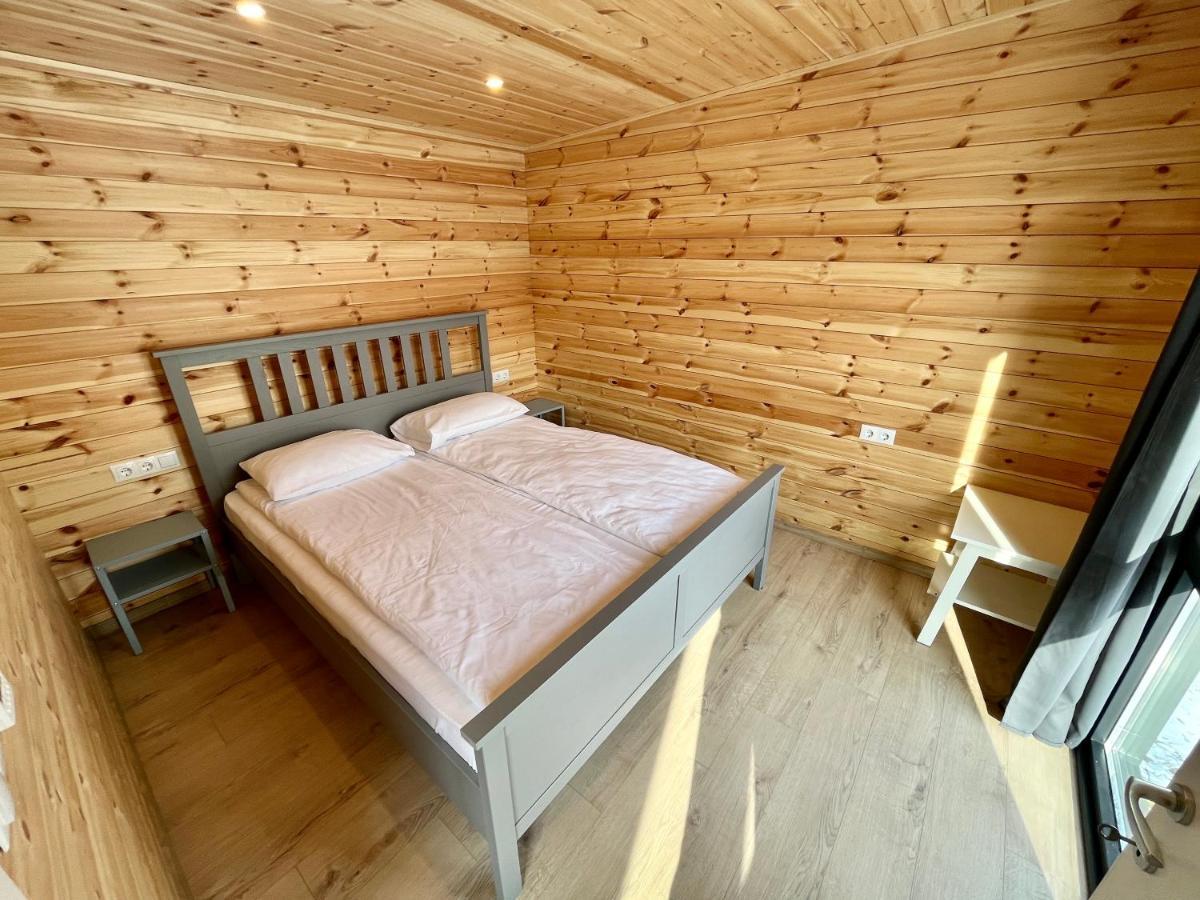 Pixel - Tiny Campus Villa Tirgu Secuiesc Ngoại thất bức ảnh