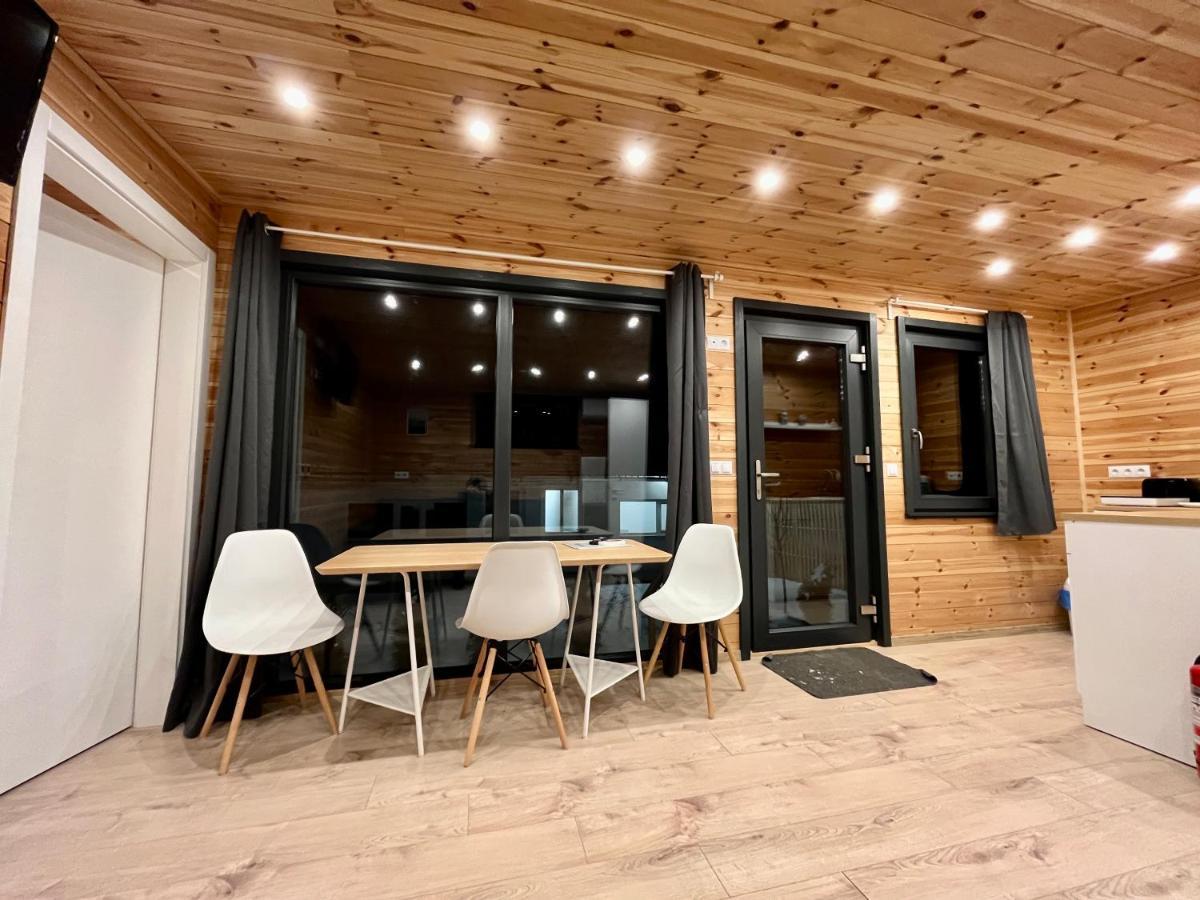 Pixel - Tiny Campus Villa Tirgu Secuiesc Ngoại thất bức ảnh