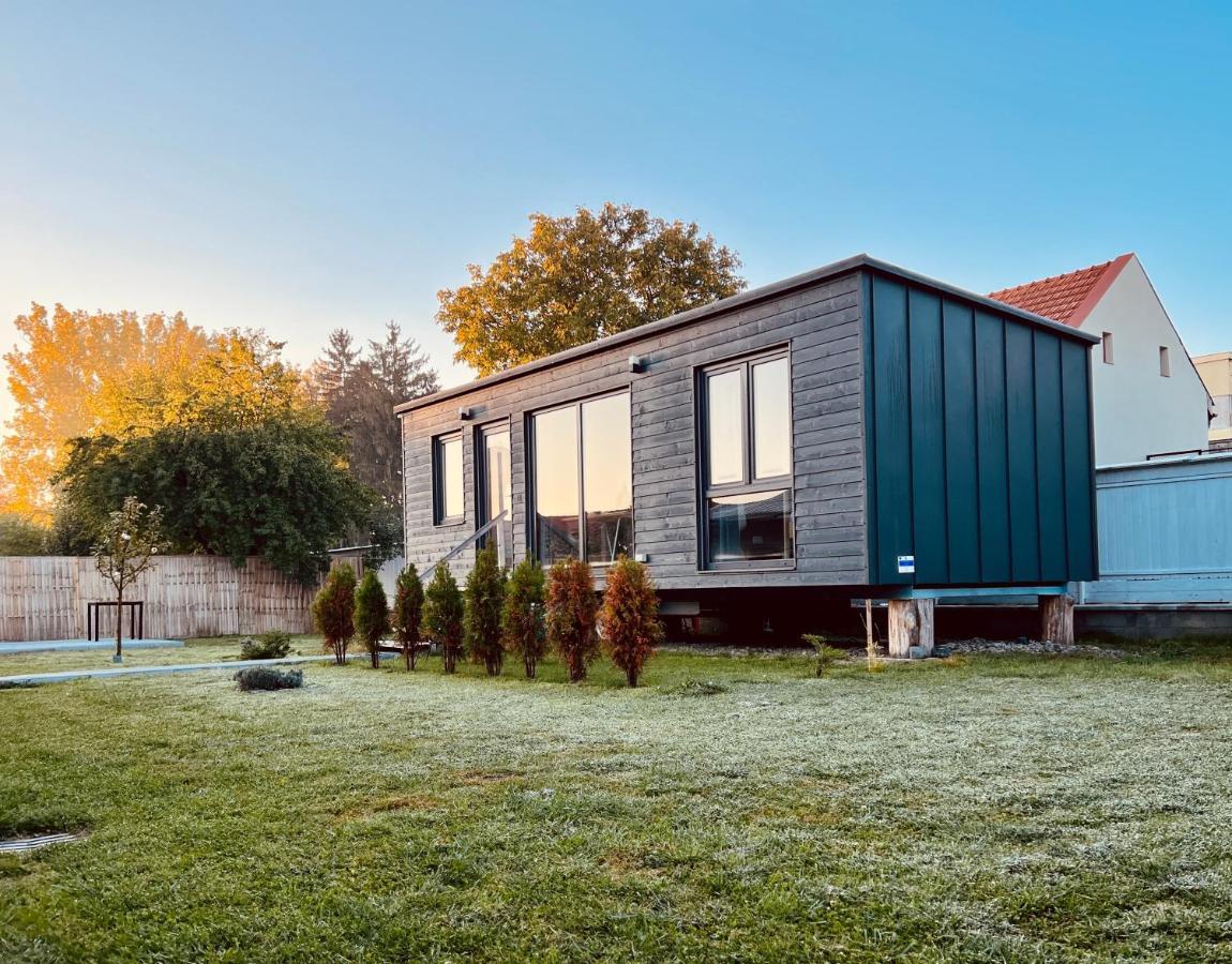 Pixel - Tiny Campus Villa Tirgu Secuiesc Ngoại thất bức ảnh